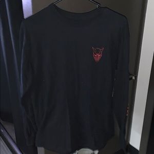 Men’s graphic long sleeve tee